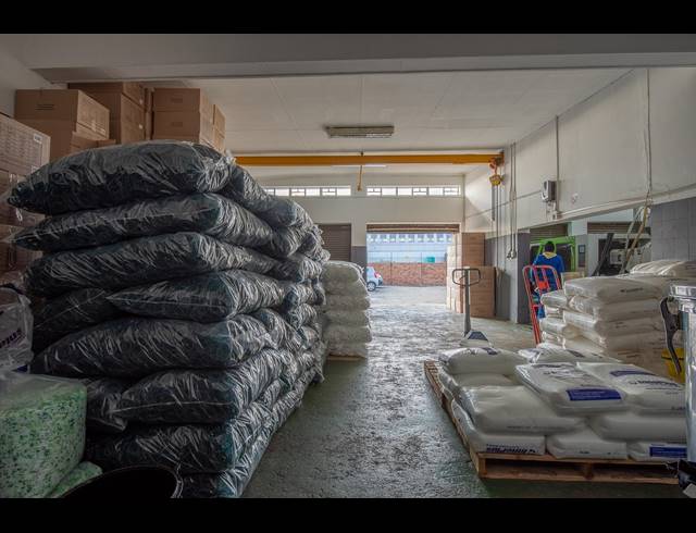 425M² FACTORY SOLD IN ROODEKOP